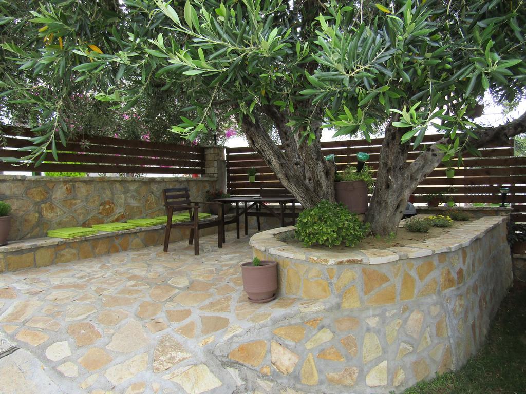 Filanthi Apartments Paralia Vrachou Exteriér fotografie